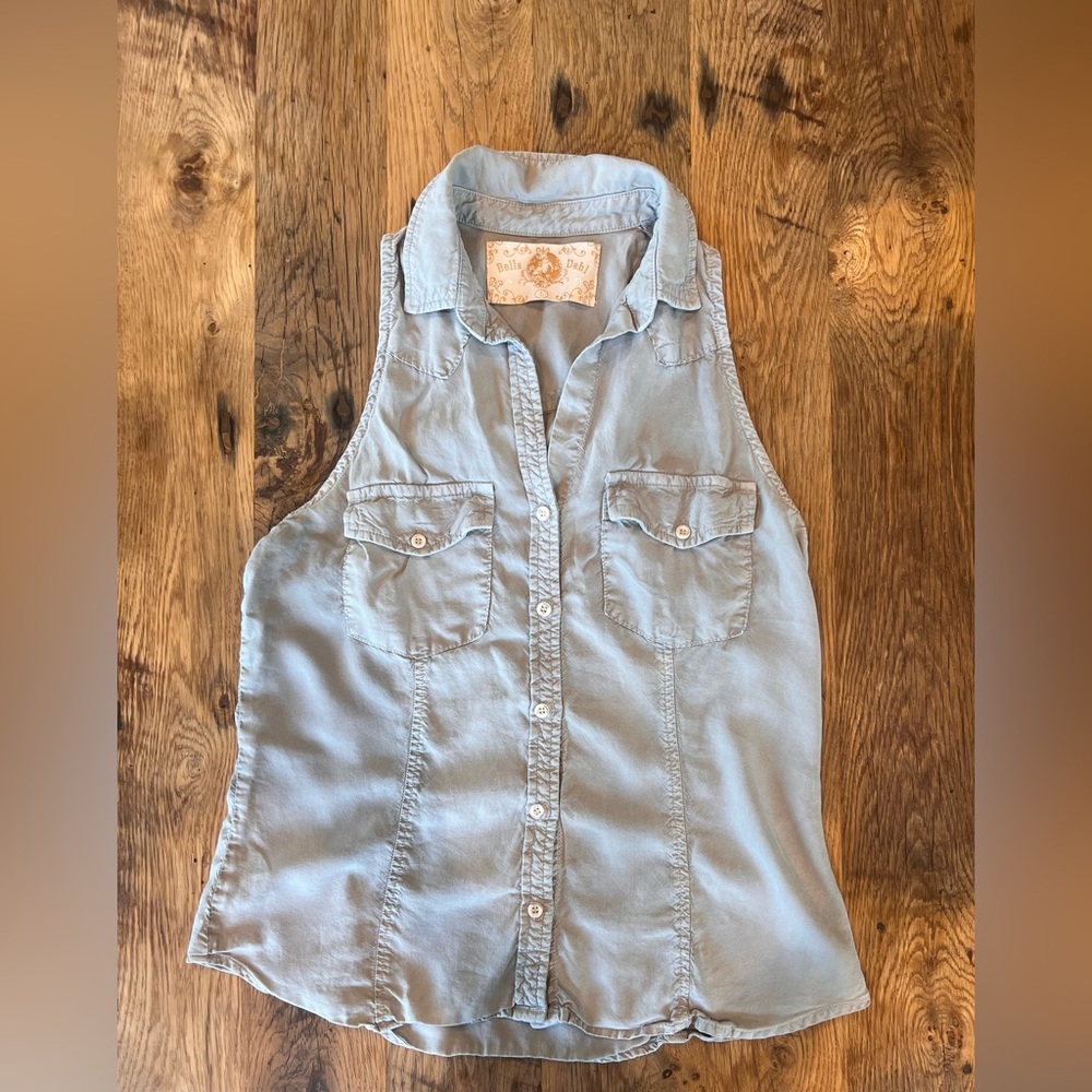 Bella Dahl Light Blue Sleeveless Button-Down Shirt